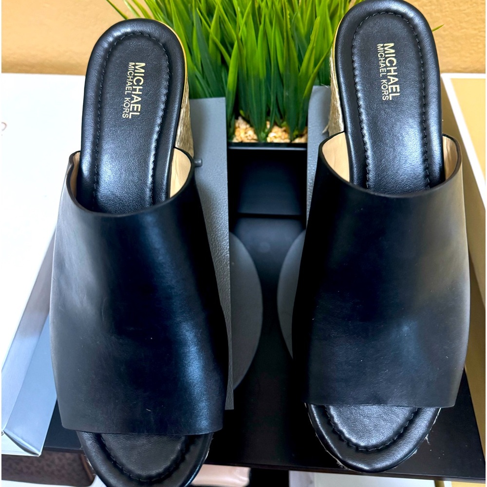 Michael Kors Cunningham Leather Wedge